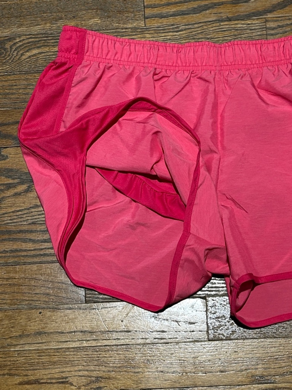 Nike Women’s Dri-FIT Pink Athletic Shorts new - Picture 3 of 6